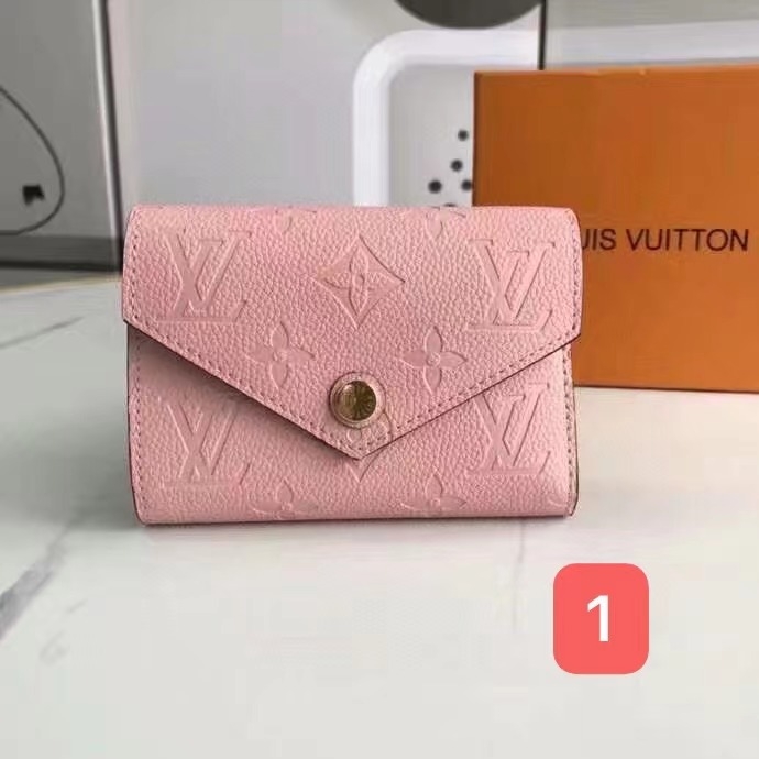 BB962 LV short wallet have pink