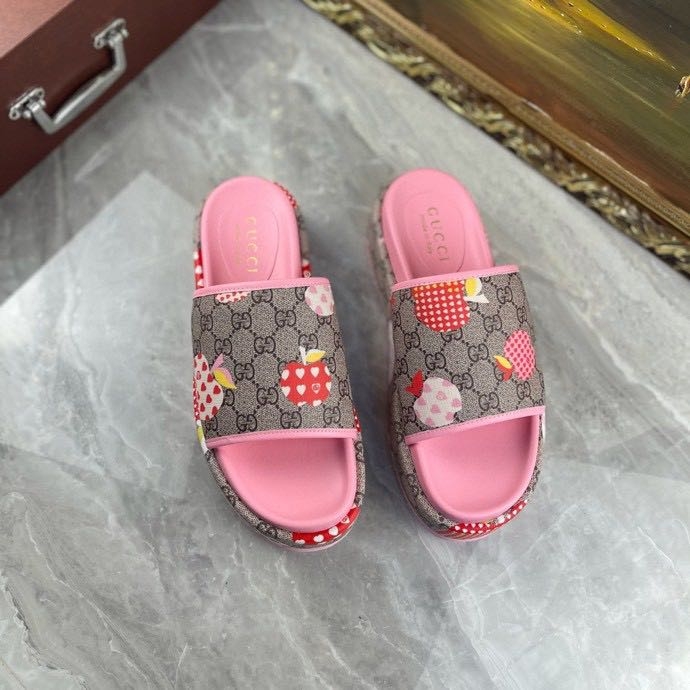 BC001  Gucci pink new slipper